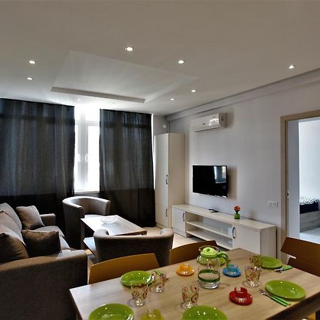 Apartment In City Center 耶烈万 外观 照片