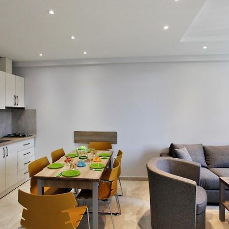 Apartment In City Center 耶烈万 外观 照片