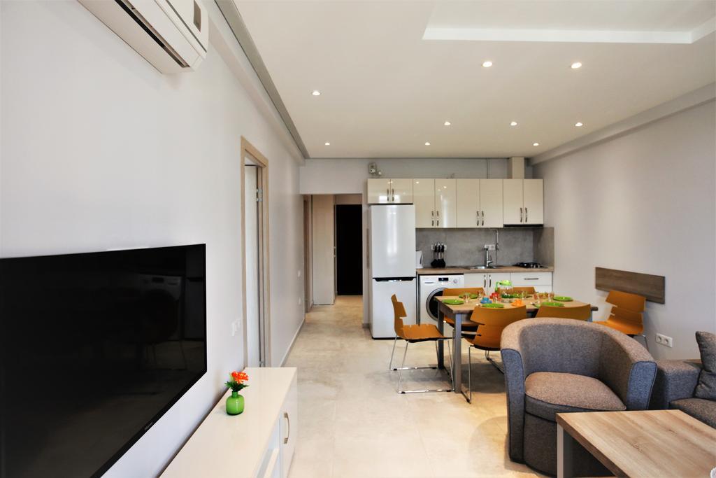 Apartment In City Center 耶烈万 外观 照片
